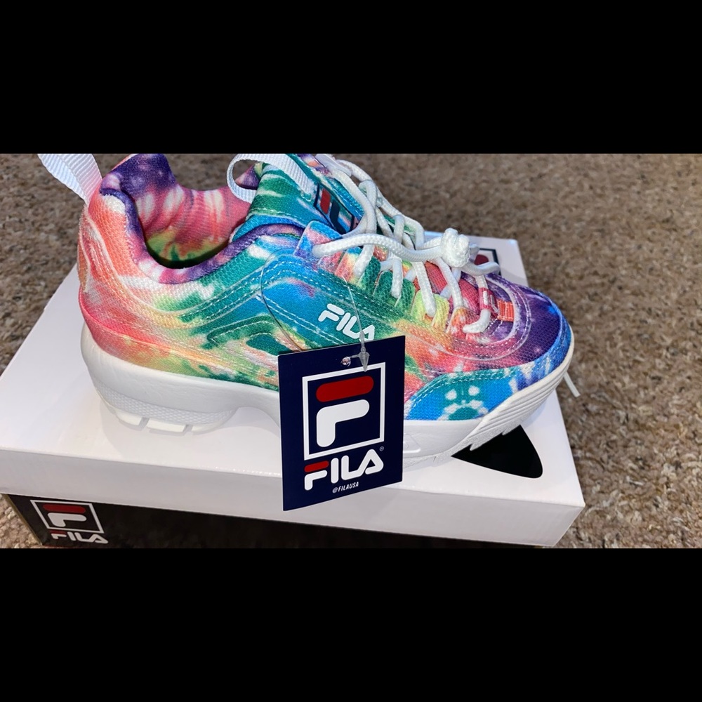 Shoes clothing